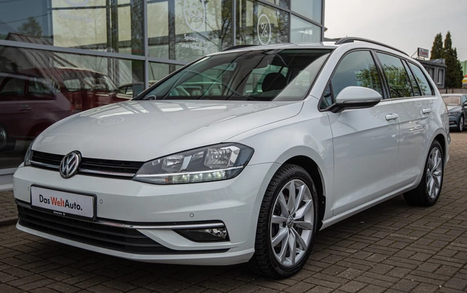 Volkswagen Golf cena 71900 przebieg: 69900, rok produkcji 2019 z Dęblin małe 562